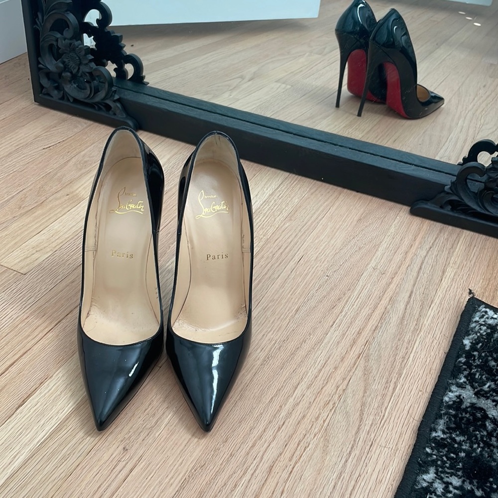 CHRISTIAN LOUBOUTIN SO KATE 38.5 BLACK PATENT